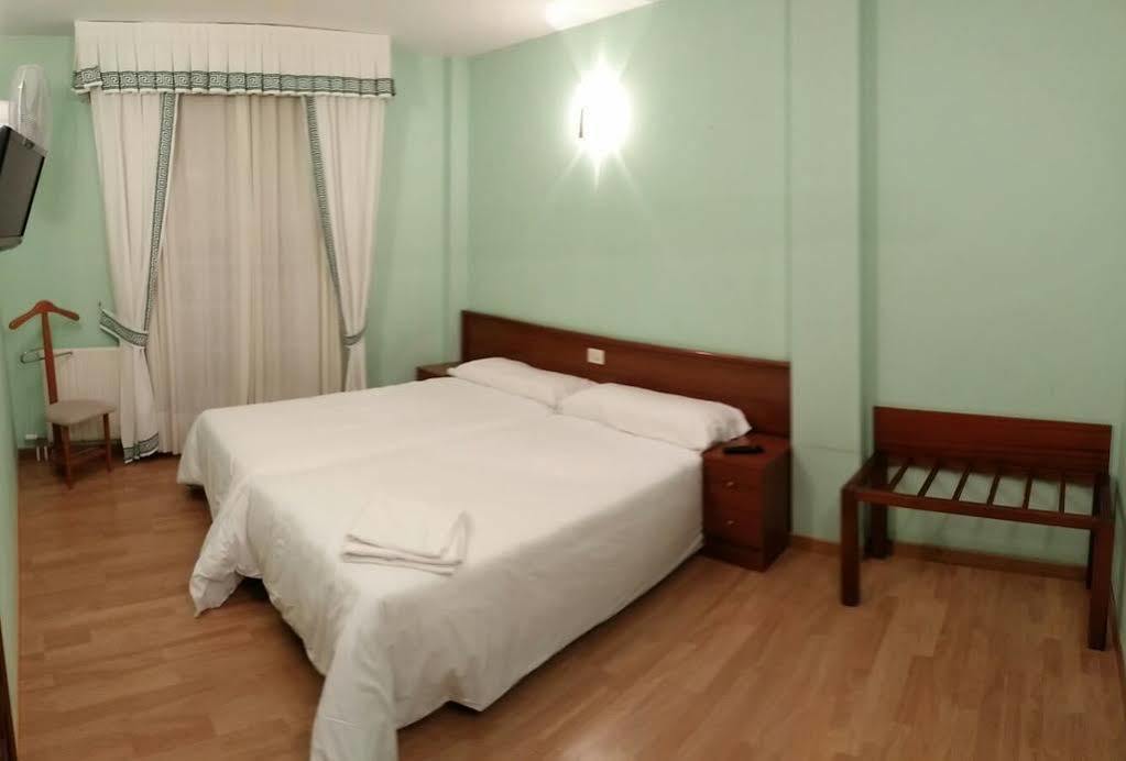 Hotel Vilagarcia 빌라가르시아 데 아로우사 외부 사진